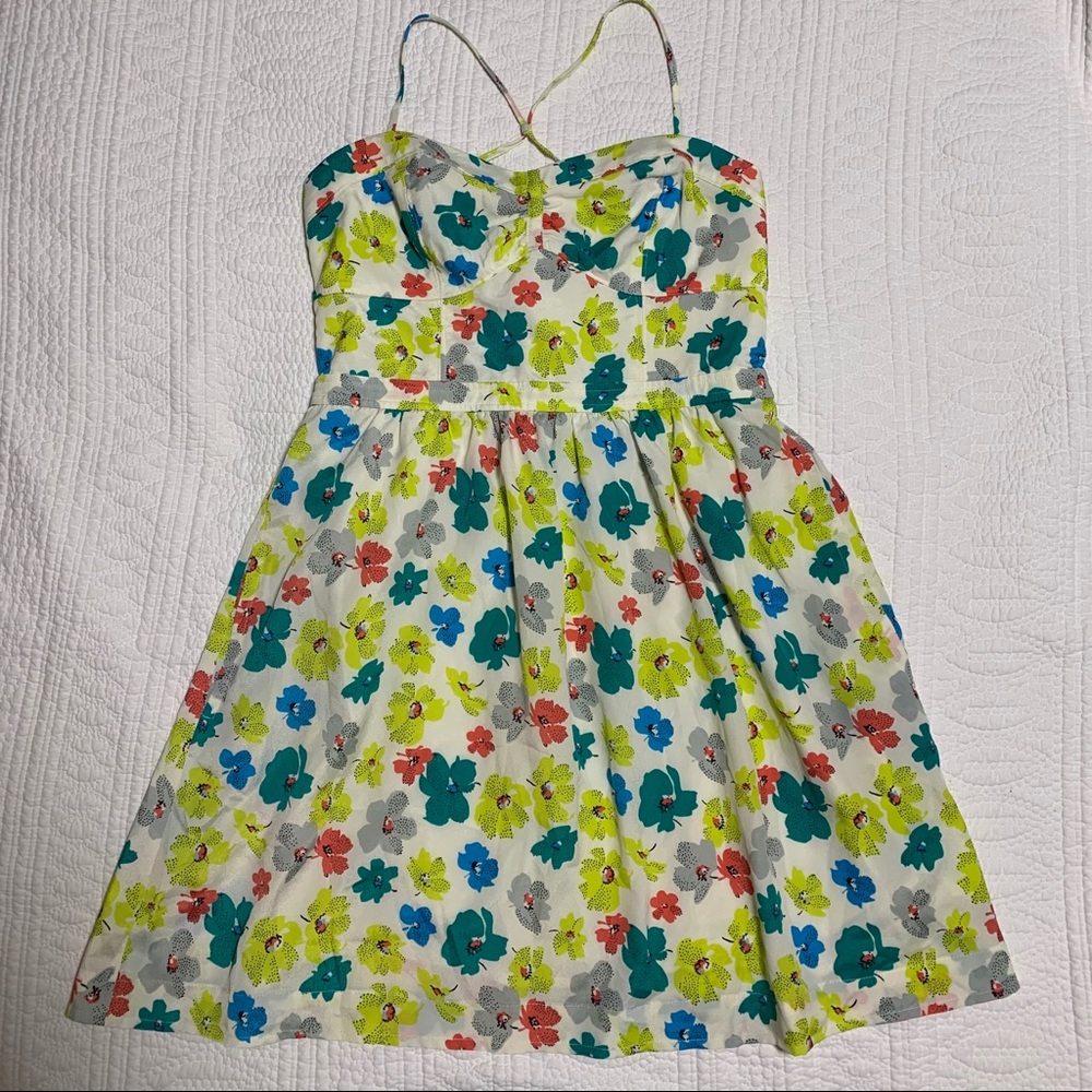 American Eagle dress size 6 with pockets